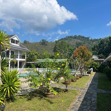 Villa Colina Khao Lak Rooms And Bungalows - Adults Only Bagian luar foto